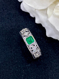 LUOWEND 18K White Gold Real Natural Emerald Gemstone Ring for Women