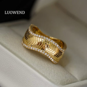 LUOWEND 18K Yellow Gold Real Natural Diamond Ring for Women