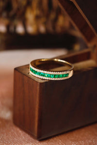 LUOWEND 18K Yellow Gold Real Natural Emerald Ring for Women