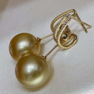 LUOWEND 18K Yellow Gold Natural Diamond and Pearl Earrings for Women