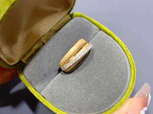 LUOWEND 18K Yellow Gold Natural Diamond Ring for Women